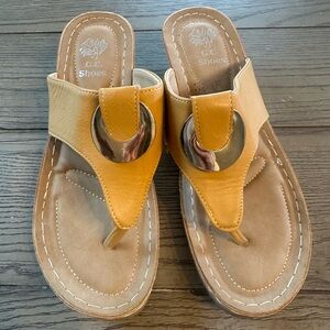 G.C. Shoes Women's Yellow Sandals
